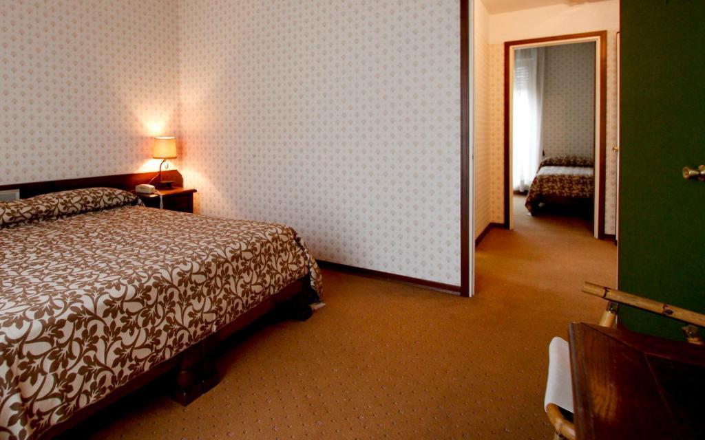 Hotel Antares Arona Ngoại thất bức ảnh