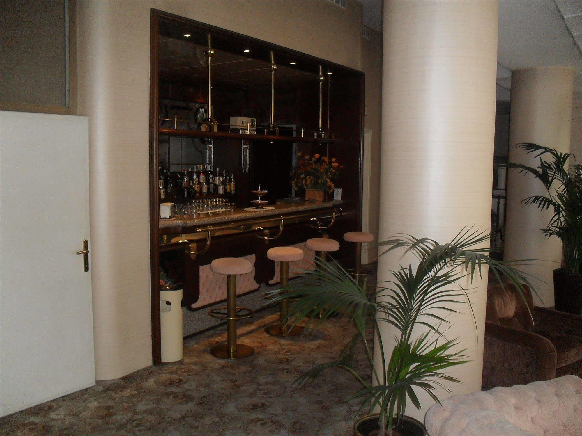 Hotel Antares Arona Ngoại thất bức ảnh